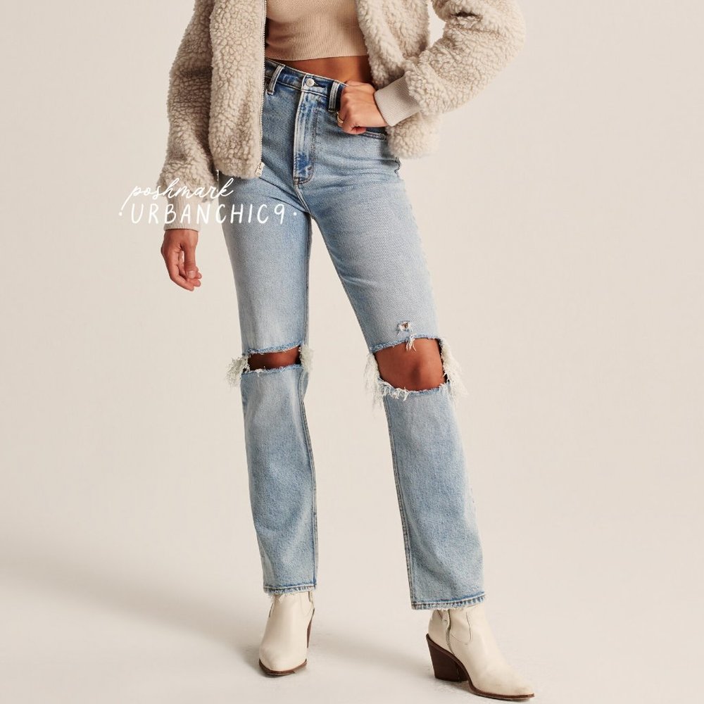 NWT ABERCROMBIE 90s High Rise Straight Jean Light Blue Ripped Knee size 30